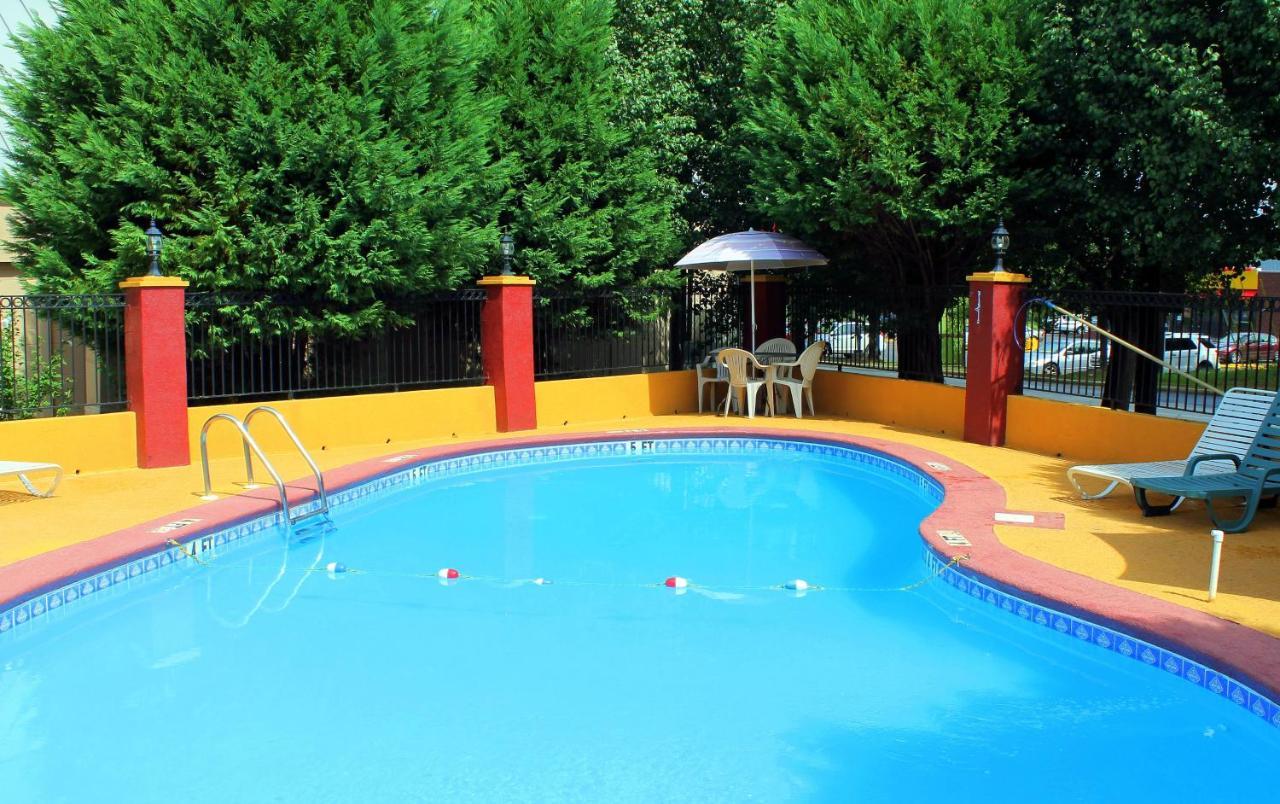 Red Roof Inn Atlanta Southeast Stockbridge Exterior photo
